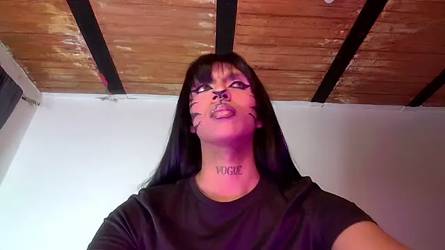Snapshot of Trix_ebony chatting on October 16, 2025, 10:29 pm Trix ebony online show from October 16, 2025, 10:29 pm