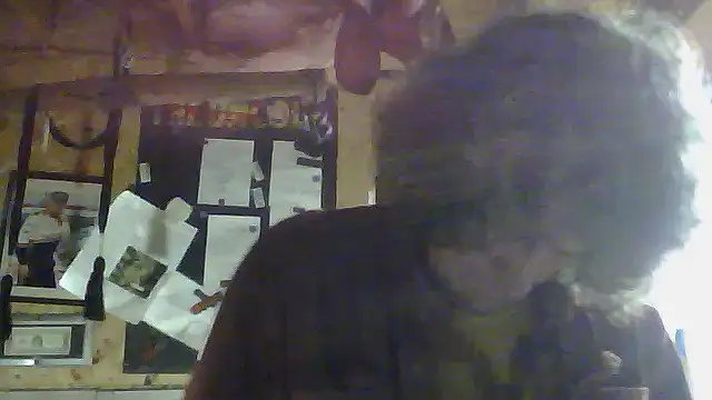 Snapshot of OldManOnline chatting on May 22, 2026, 1:47 am OldManOnline online show from May 22, 2026, 1:47 am