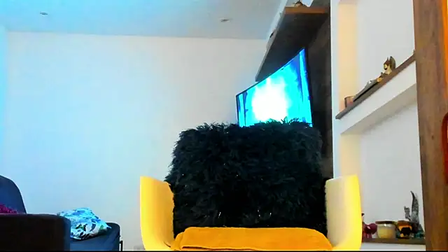 katcum02 online show from May 28, 2026, 10:59 pm