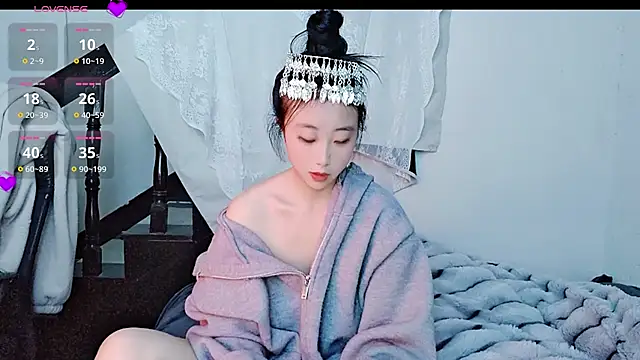 Snapshot of hyp0crite chatting on November 29, 2025, 5:18 am hyp0crite online show from November 29, 2025, 5:18 am