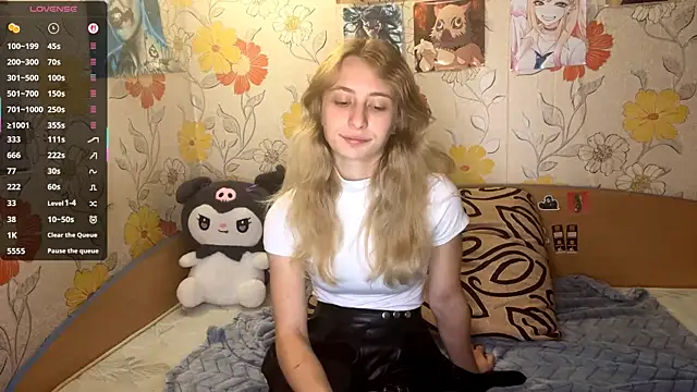 Snapshot of AmeliLia chatting on November 4, 2025, 2:21 pm AmeliLia online show from November 4, 2025, 2:21 pm