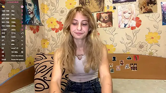 Snapshot of AmeliLia chatting on November 3, 2025, 3:48 pm AmeliLia online show from November 3, 2025, 3:48 pm