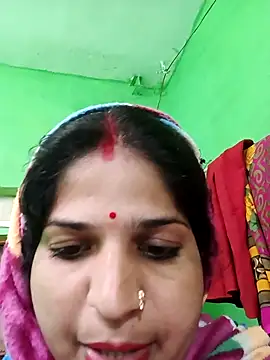 Karishma cute online show from November 10, 2025, 1:43 am