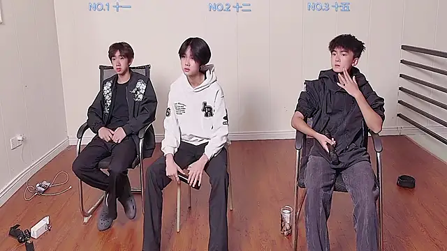 Snapshot of hyboys chatting on October 13, 2025, 10:50 am hyboys online show from October 13, 2025, 10:50 am