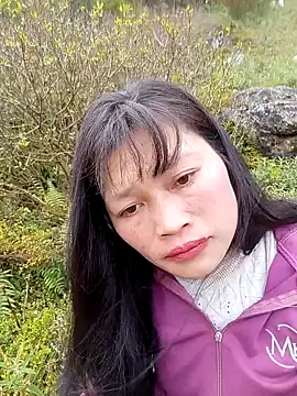 siusiu-00 online show from December 21, 2025, 4:58 am