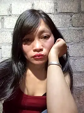 siusiu-00 online show from February 5, 2026, 12:23 pm