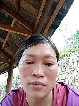 siusiu-00 online show from October 14, 2025, 5:41 am