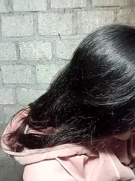 siusiu-00 online show from January 7, 2026, 12:32 pm