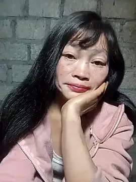 siusiu-00 online show from December 1, 2025, 4:52 pm