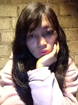 siusiu-00 online show from February 3, 2026, 10:37 pm