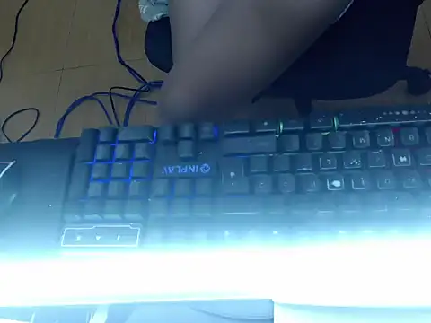 Snapshot of Manddeexx chatting on November 7, 2025, 11:59 am Manddeexx online show from November 7, 2025, 11:59 am