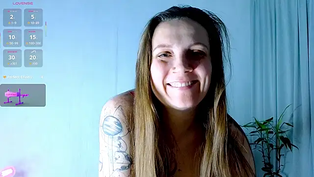 Snapshot of Amy__Leee_ chatting on February 6, 2026, 7:10 pm Amy Leee online show from February 6, 2026, 7:10 pm