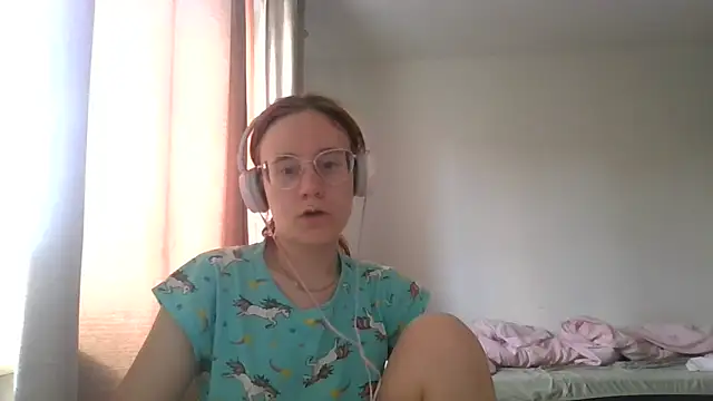LuckySLove online show from June 23, 2026, 2:04 pm