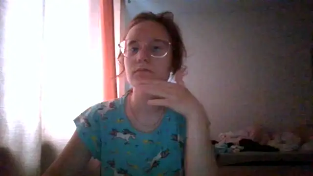 LuckySLove online show from July 17, 2026, 2:36 pm