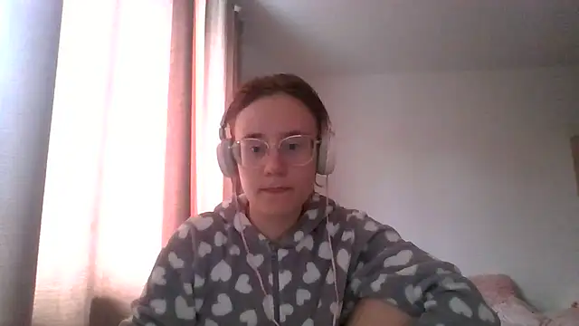 LuckySLove online show from July 7, 2026, 3:15 pm