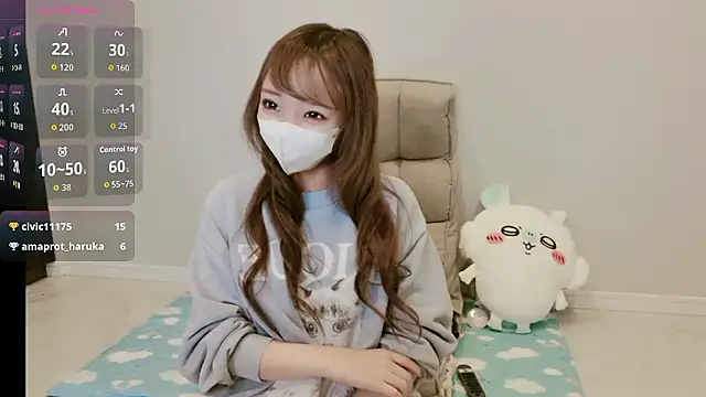 Snapshot of MIZUHO_05 chatting on December 18, 2025, 1:15 pm MIZUHO 05 online show from December 18, 2025, 1:15 pm