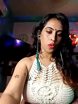 Snapshot of Darling_Annie chatting on October 28, 2025, 6:29 pm Darling Annie online show from October 28, 2025, 6:29 pm