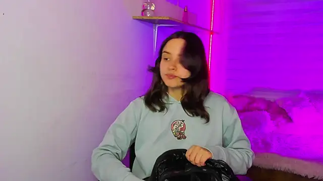 Emily Lindey online show from November 29, 2025, 3:06 am