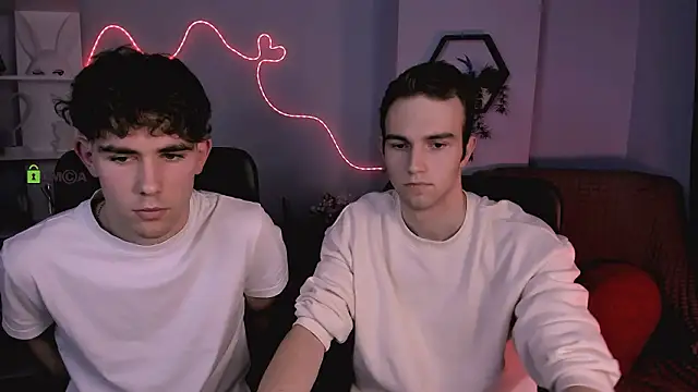 Snapshot of astren_villo chatting on February 2, 2026, 1:54 pm astren villo online show from February 2, 2026, 1:54 pm