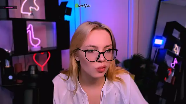 Snapshot of sendi_cais chatting on November 26, 2025, 12:16 pm sendi cais online show from November 26, 2025, 12:16 pm