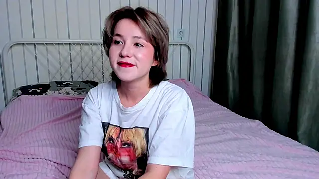 AlisiaEthen online show from October 23, 2025, 8:29 pm