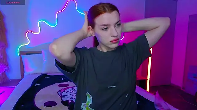 MeganNewCat online show from November 28, 2025, 7:52 am