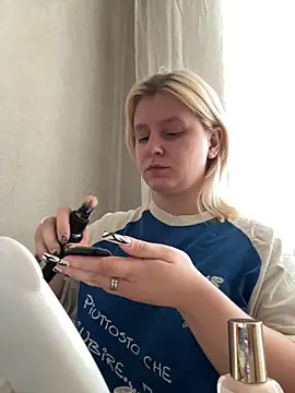 Snapshot of BonnyeBoom chatting on February 12, 2026, 10:37 am BonnyeBoom online show from February 12, 2026, 10:37 am