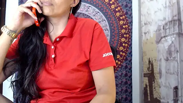 Snapshot of Lucyy_Naugthy chatting on February 17, 2026, 1:36 am Lucyy Naugthy online show from February 17, 2026, 1:36 am