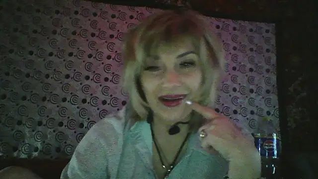 Snapshot of Lia_Ray chatting on December 16, 2025, 7:18 pm Lia Ray online show from December 16, 2025, 7:18 pm