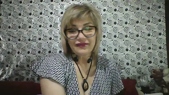 Snapshot of Lia_Ray chatting on October 25, 2025, 7:03 pm Lia Ray online show from October 25, 2025, 7:03 pm