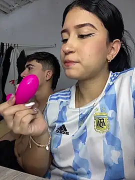 Snapshot of cristalxxx_hott chatting on November 10, 2025, 4:34 pm cristalxxx hott online show from November 10, 2025, 4:34 pm