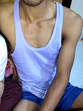 Snapshot of Love_Cupole chatting on October 14, 2025, 5:35 pm Love Cupole online show from October 14, 2025, 5:35 pm