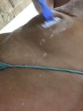 Bellafit02 online show from February 3, 2026, 10:37 pm