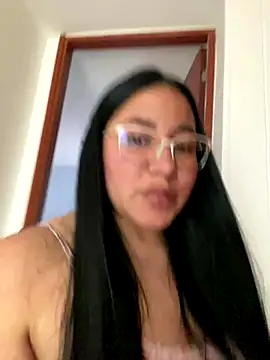 Snapshot of kassandra_luxury chatting on November 25, 2025, 5:46 pm kassandra luxury online show from November 25, 2025, 5:46 pm