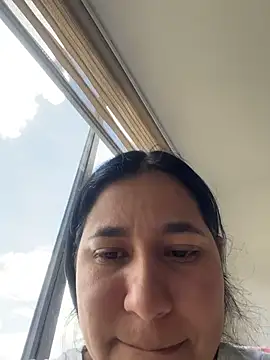 Snapshot of kassandra_luxury chatting on November 18, 2025, 6:00 pm kassandra luxury online show from November 18, 2025, 6:00 pm