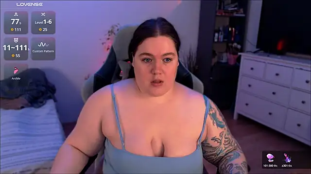 Snapshot of SummerTina chatting on March 7, 2026, 2:44 pm SummerTina online show from March 7, 2026, 2:44 pm