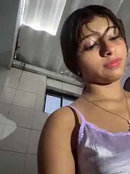 Snapshot of dafne17_ chatting on June 3, 2026, 2:33 pm dafne17 online show from June 3, 2026, 2:33 pm