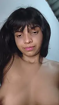 Snapshot of Megan_glow chatting on October 30, 2025, 5:06 am Megan glow online show from October 30, 2025, 5:06 am