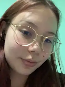 Snapshot of KittyK_at chatting on October 29, 2025, 7:13 pm KittyK at online show from October 29, 2025, 7:13 pm