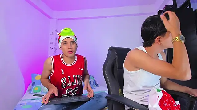 Axel Cody  online show from December 18, 2025, 7:50 pm