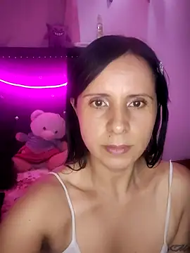 Snapshot of irebbeca_sexy12 chatting on October 17, 2025, 7:15 pm irebbeca sexy12 online show from October 17, 2025, 7:15 pm