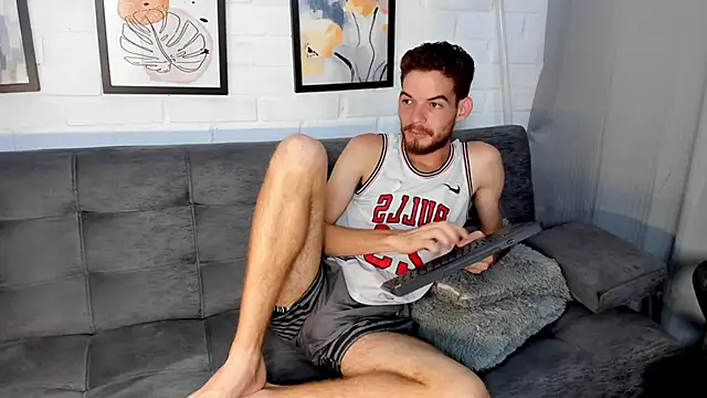 MATEO HUNTER online show from October 22, 2025, 1:21 pm