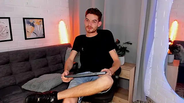 MATEO HUNTER online show from October 24, 2025, 1:15 am