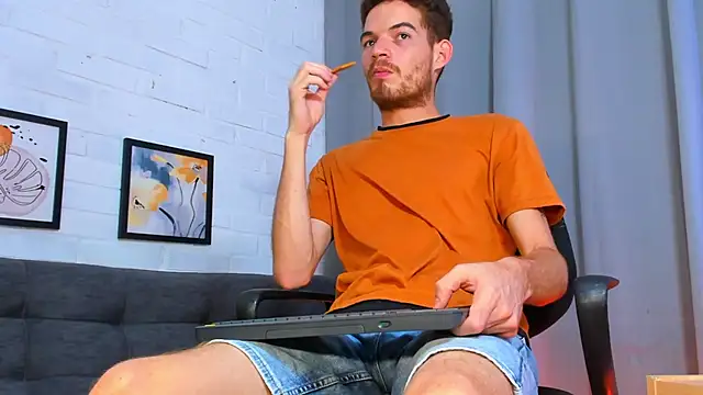 MATEO HUNTER online show from October 29, 2025, 3:16 am