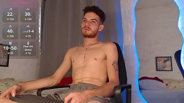 MATEO HUNTER online show from April 15, 2026, 9:37 pm