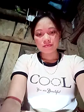 huhu-sexxy online show from November 6, 2025, 10:47 pm