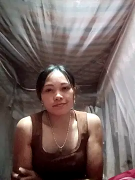 huhu-sexxy online show from October 22, 2025, 1:32 pm