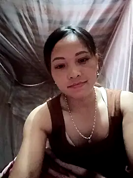 huhu-sexxy online show from October 23, 2025, 1:10 pm