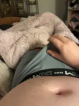 creamydeluxe online show from February 11, 2026, 10:09 pm