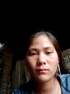 Lyssa-a online show from April 23, 2026, 6:42 am